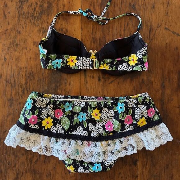 Vintage Betsey Johnson Bikini with Skirted Bottoms, Lace & Bows - Picture 6 of 7